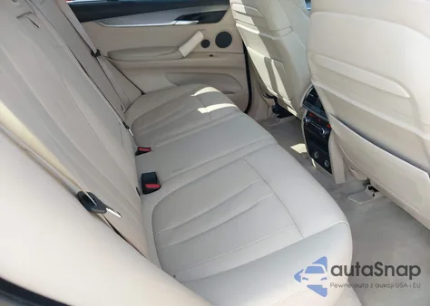 2015 BMW X5 xDrive35I z USA, uszkodzony, nr VIN 5UXKR0C59F0K66940